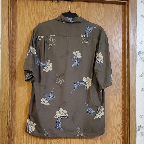 Columbia sportswear Hawaiian style swordfish print cotton shirt - Picture 10 of 11